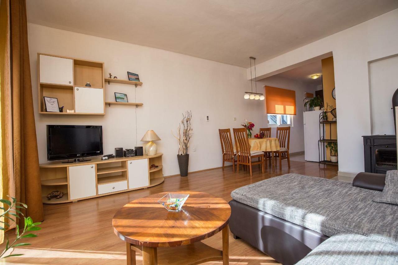 Apartments & Rooms Tea Zára Kültér fotó