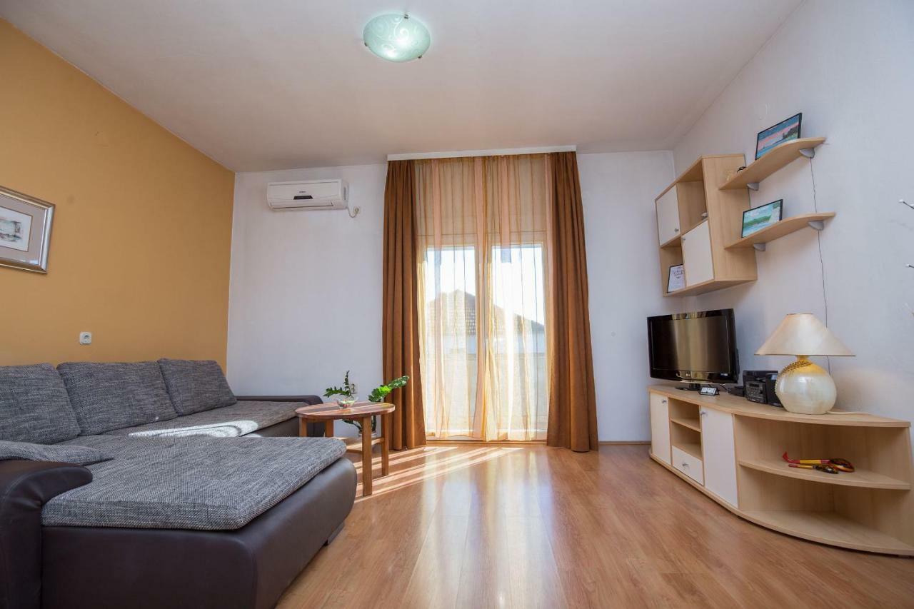 Apartments & Rooms Tea Zára Kültér fotó